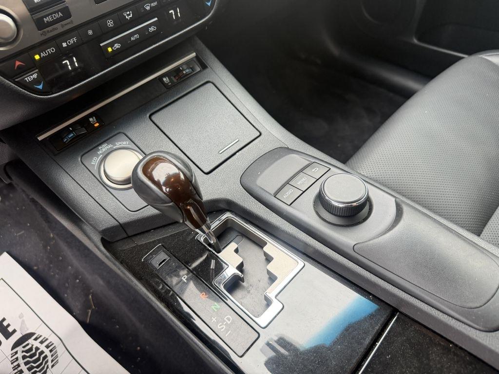 Lexus ES 350 Sedan 2015
