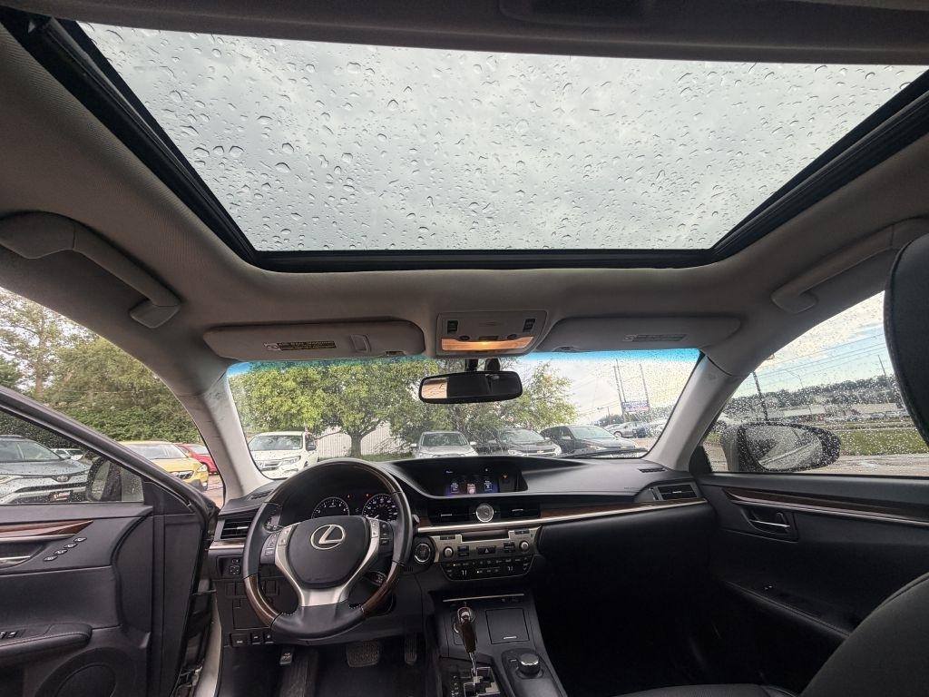 Lexus ES 350 Sedan 2015