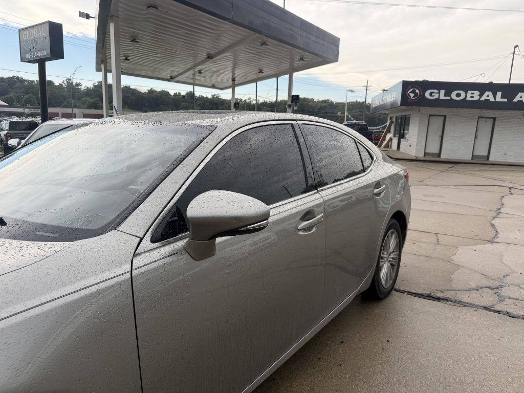 Lexus ES 350 Sedan 2015