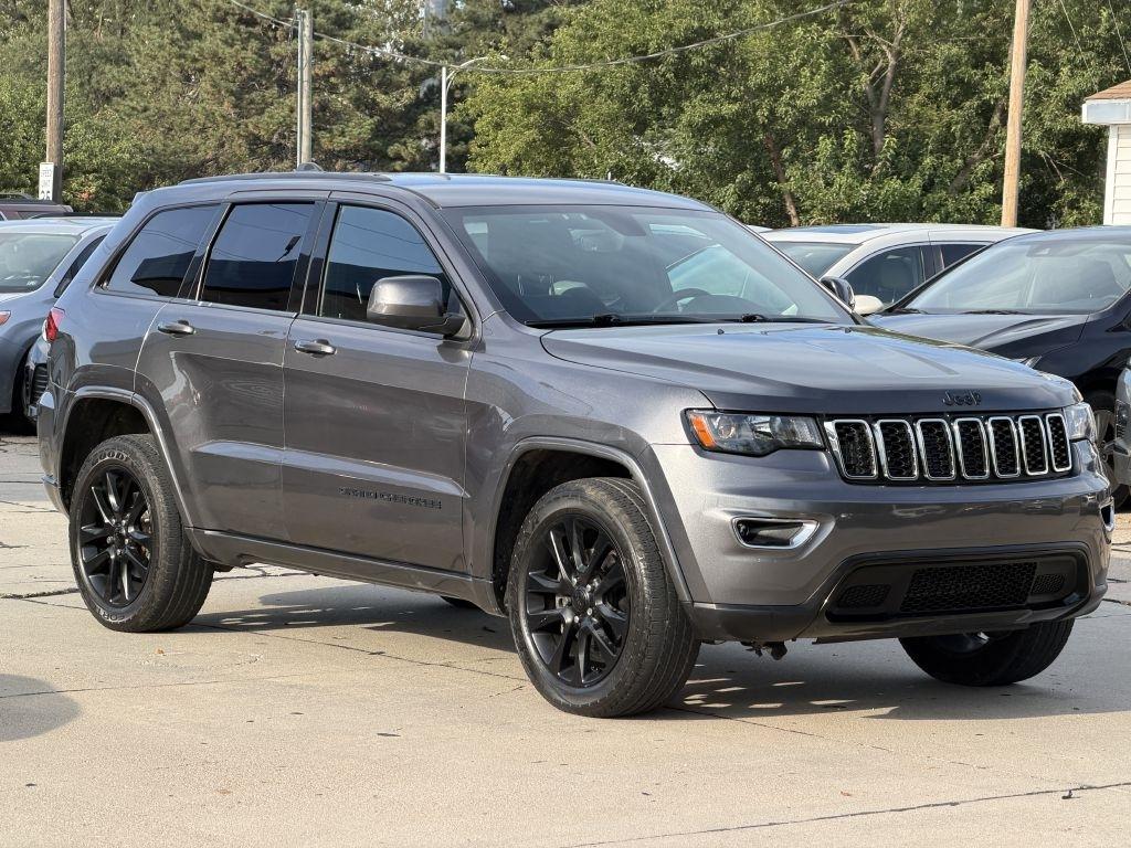 Jeep Grand Cherokee Laredo 4WD 2018