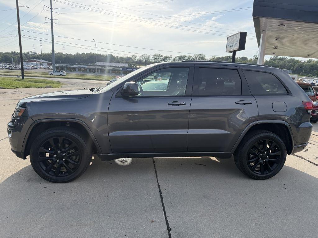 Jeep Grand Cherokee Laredo 4WD 2018