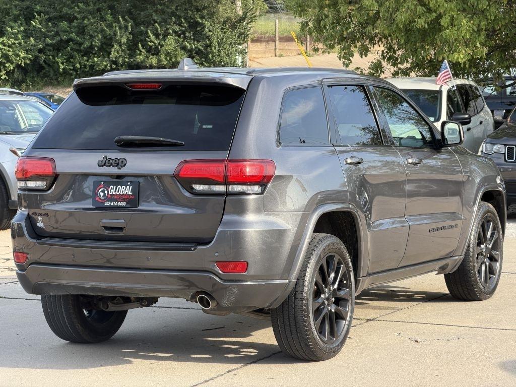 Jeep Grand Cherokee Laredo 4WD 2018