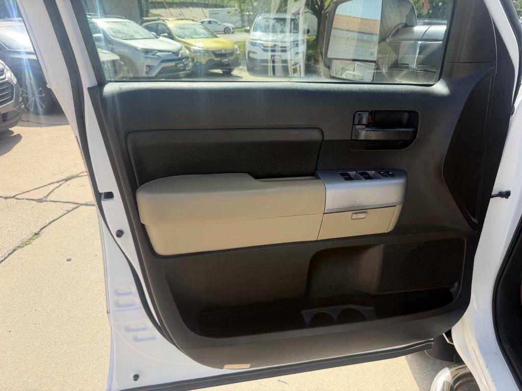 Toyota Tundra SR5 CrewMax 5.7L 4WD 2008