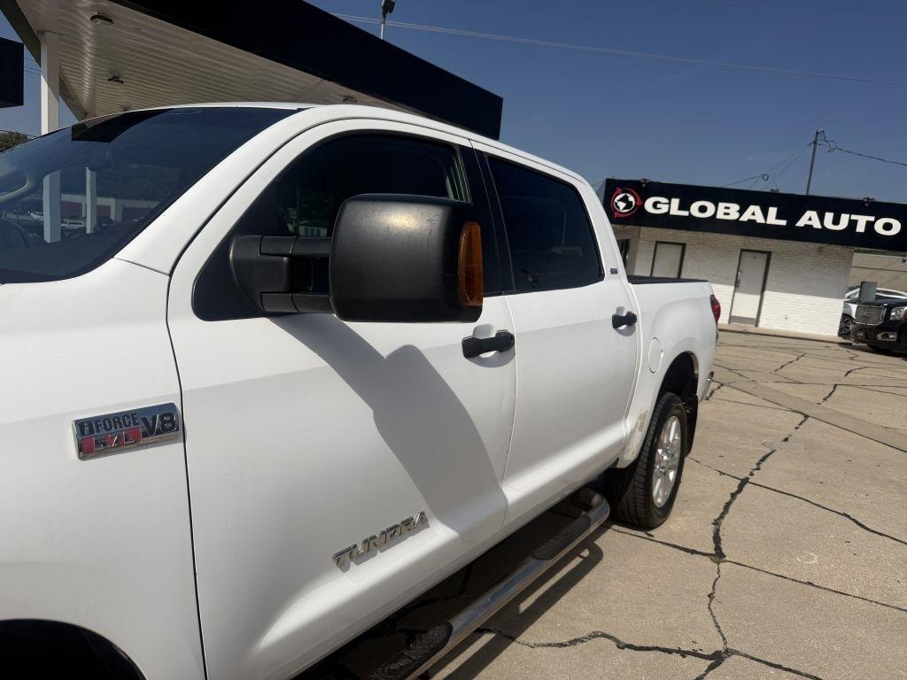 Toyota Tundra SR5 CrewMax 5.7L 4WD 2008