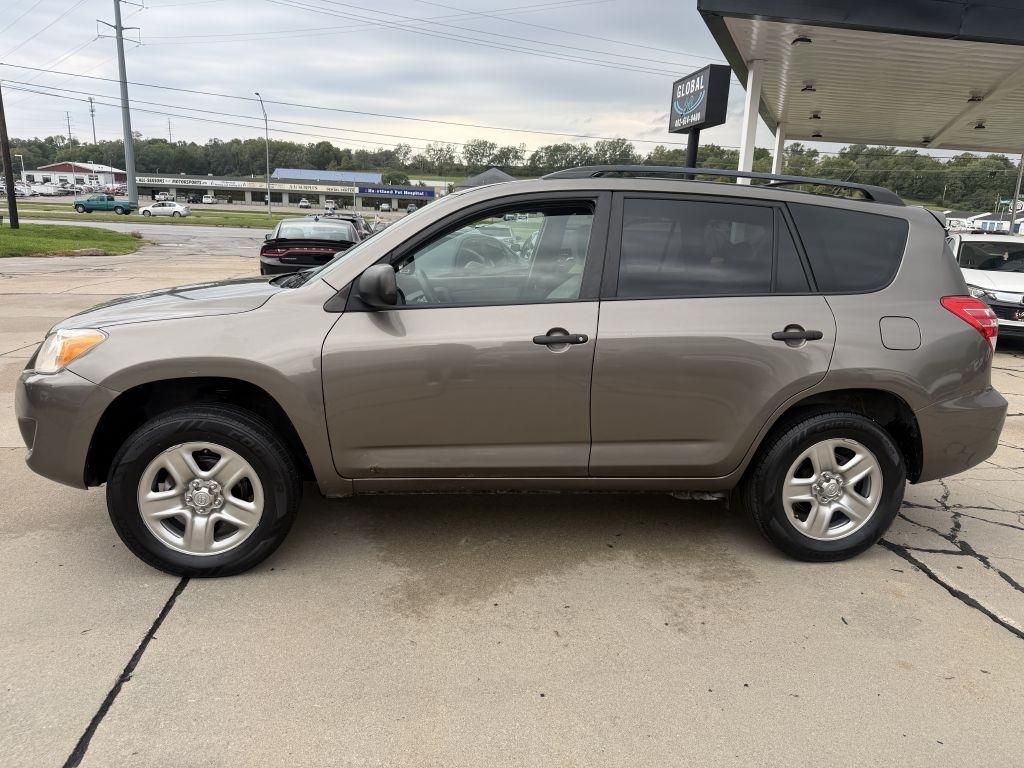 Toyota RAV4 Base I4 4WD 2011