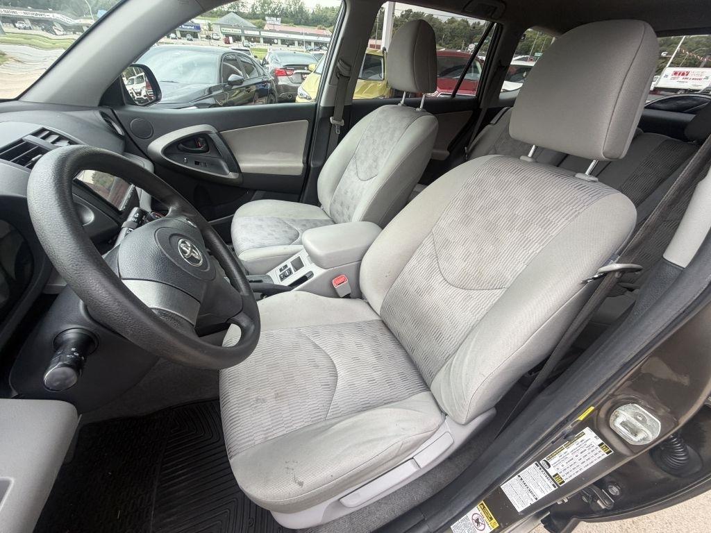 Toyota RAV4 Base I4 4WD 2011