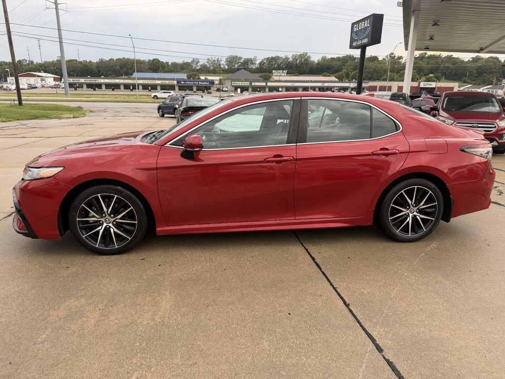 Toyota Camry SE Nightshade Edition AWD 2021