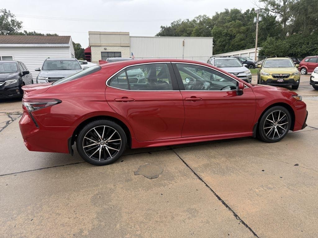 Toyota Camry SE Nightshade Edition AWD 2021
