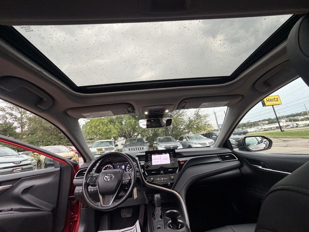 Toyota Camry SE Nightshade Edition AWD 2021