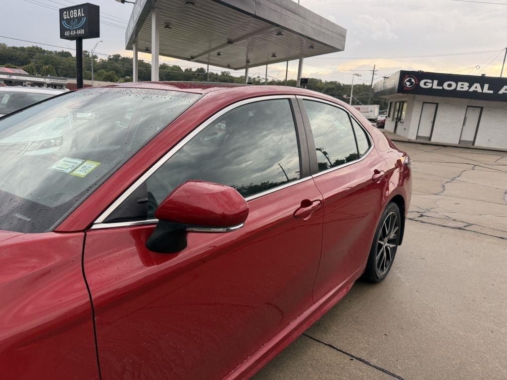 Toyota Camry SE Nightshade Edition AWD 2021