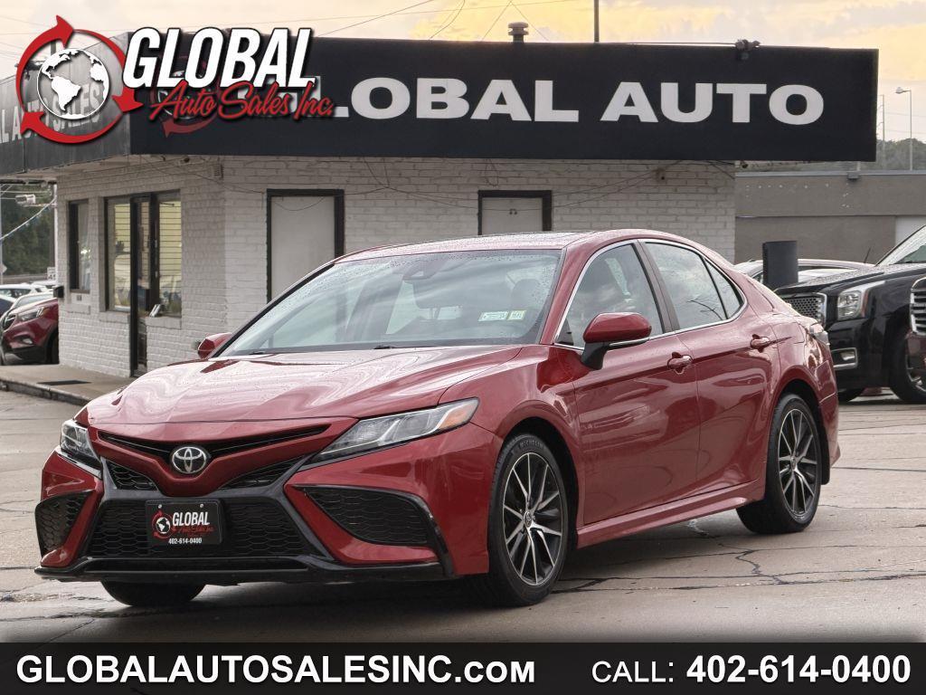 Toyota Camry SE Nightshade Edition AWD 2021