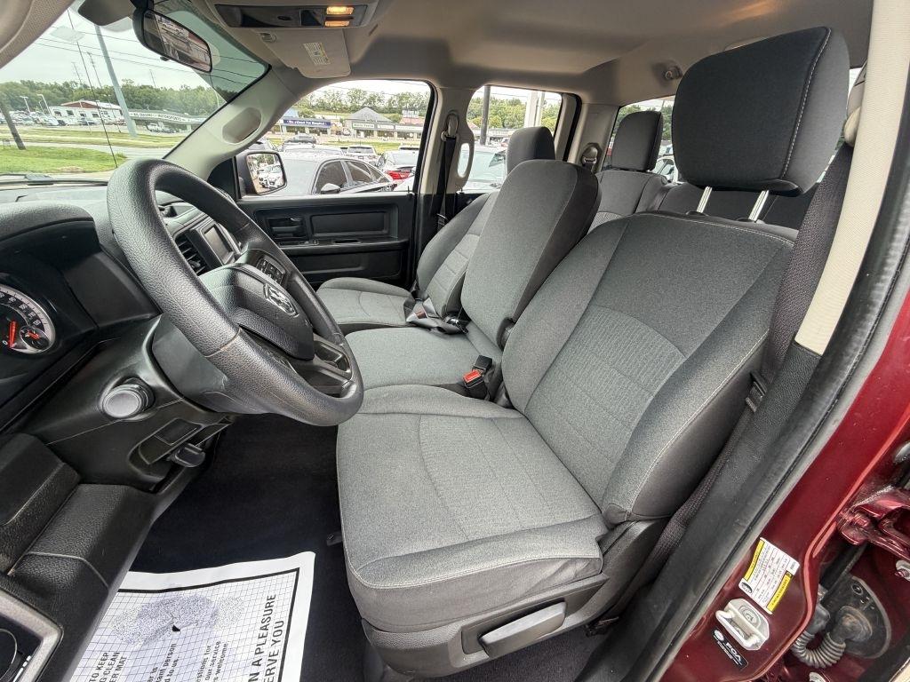 RAM 1500 Classic Tradesman Quad Cab 4WD 2021