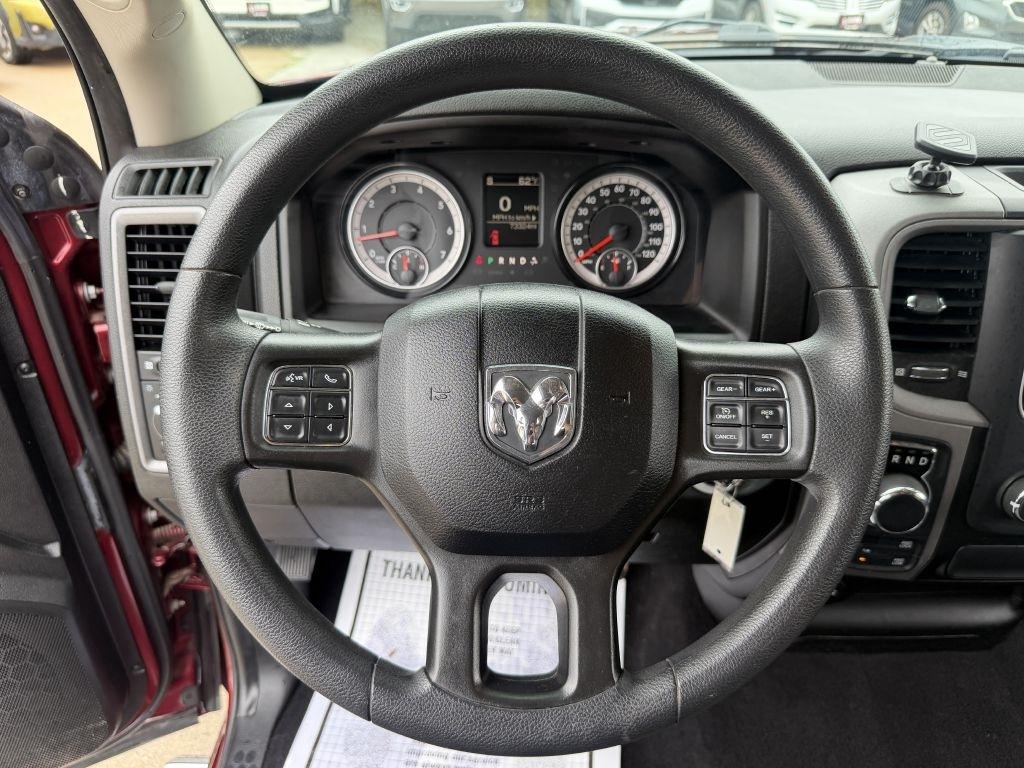 RAM 1500 Classic Tradesman Quad Cab 4WD 2021