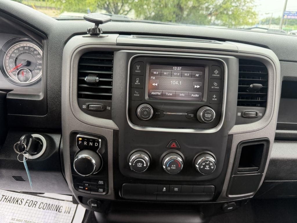 RAM 1500 Classic Tradesman Quad Cab 4WD 2021