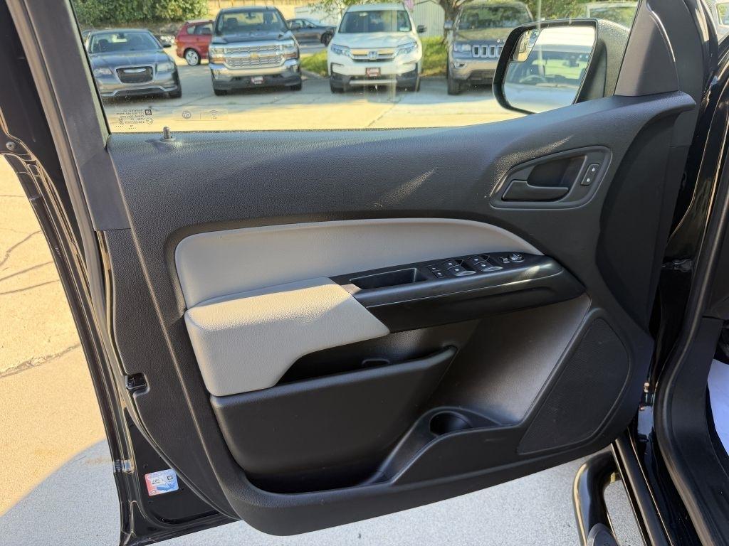Chevrolet Colorado Work Truck Crew Cab 4WD Short Box 2020