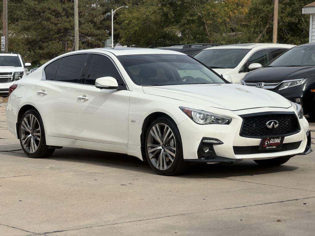 Infiniti Q50 3.0t LUXE AWD 2020