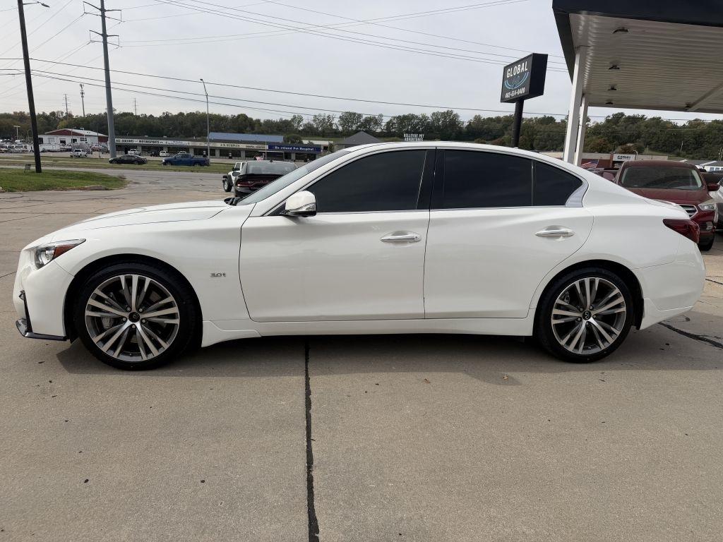 Infiniti Q50 3.0t LUXE AWD 2020