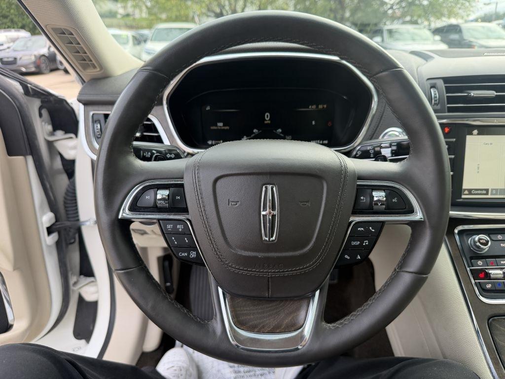 Lincoln Continental Select 2019