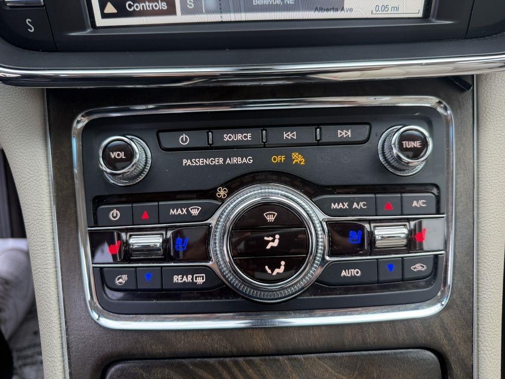 Lincoln Continental Select 2019
