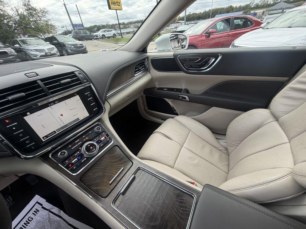 Lincoln Continental Select 2019