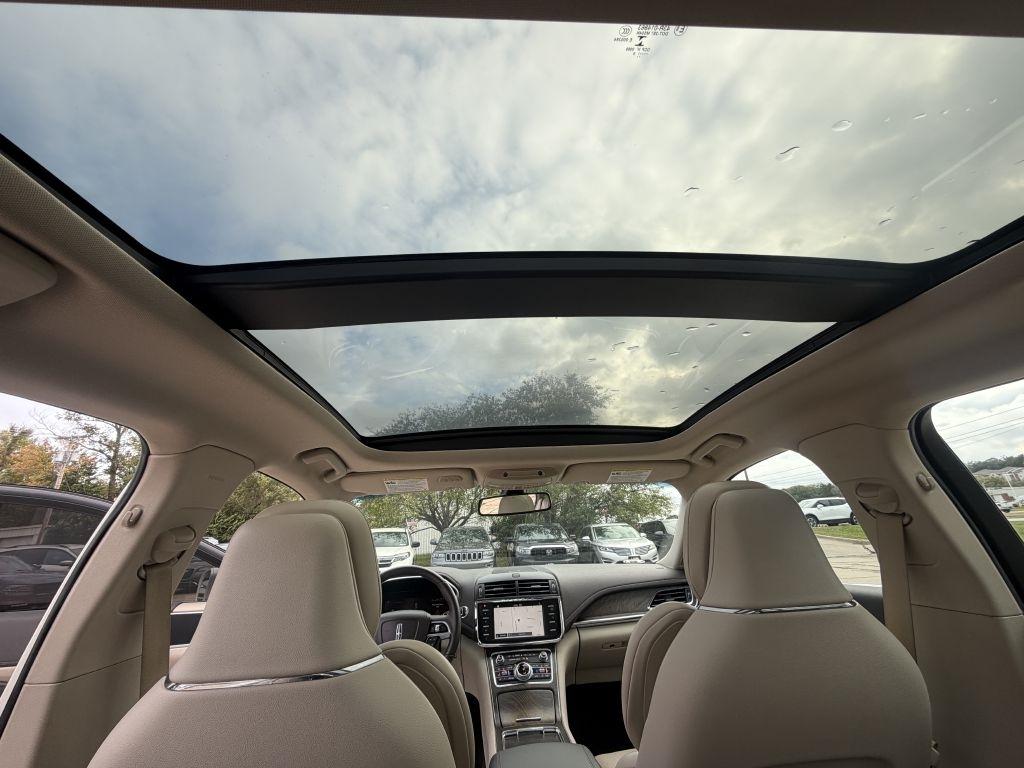 Lincoln Continental Select 2019