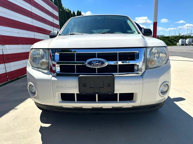 2010 Ford Escape XLT photo 4