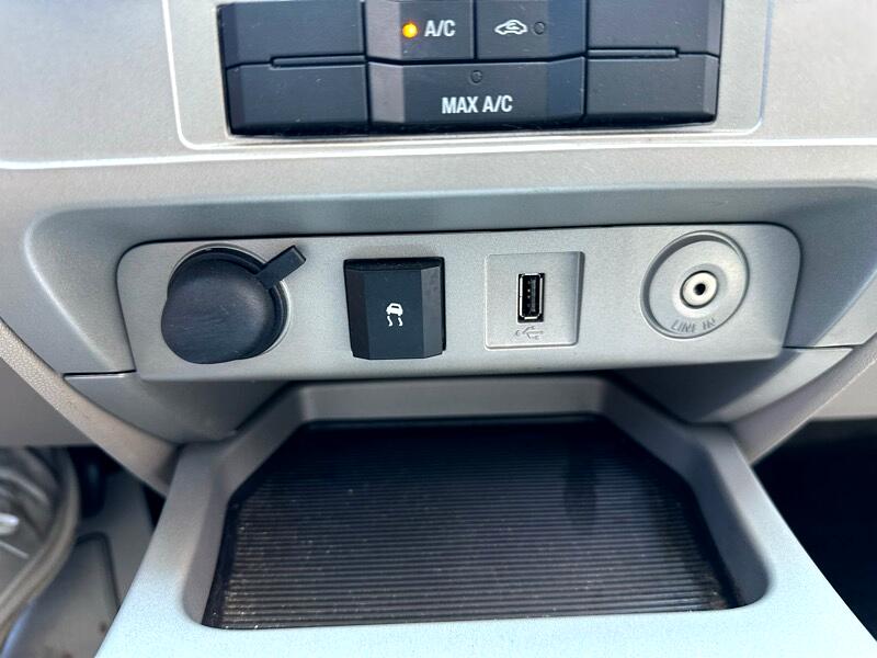 2010 Ford Escape XLT photo 11