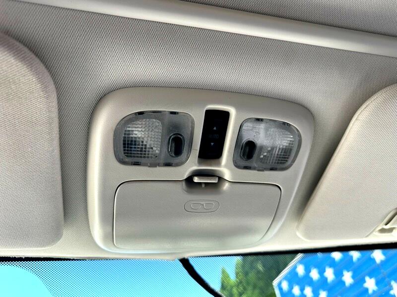 2010 Ford Escape XLT photo 15