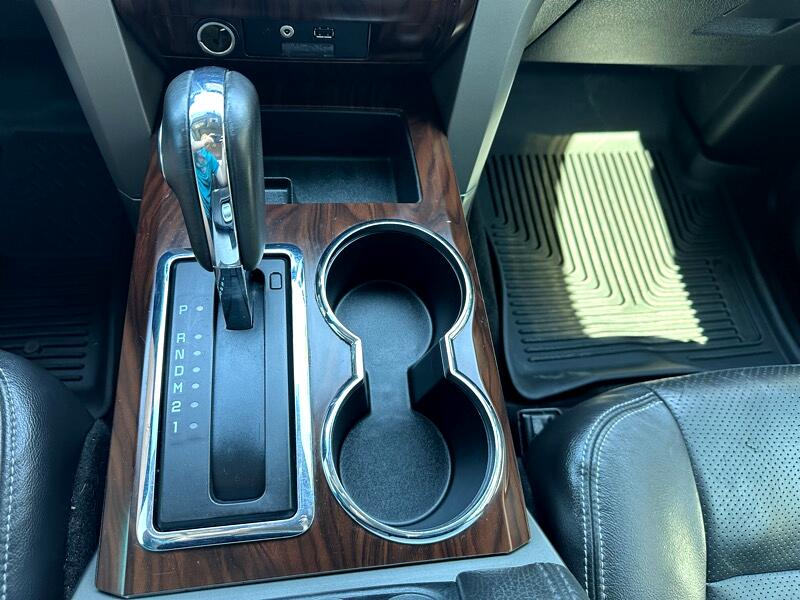 2012 Ford F-150 XLT photo 18