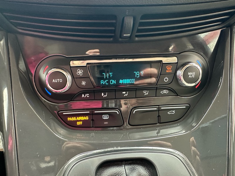 Ford Escape Titanium 4WD 2015 Ford Escape Titanium 4WD 2015