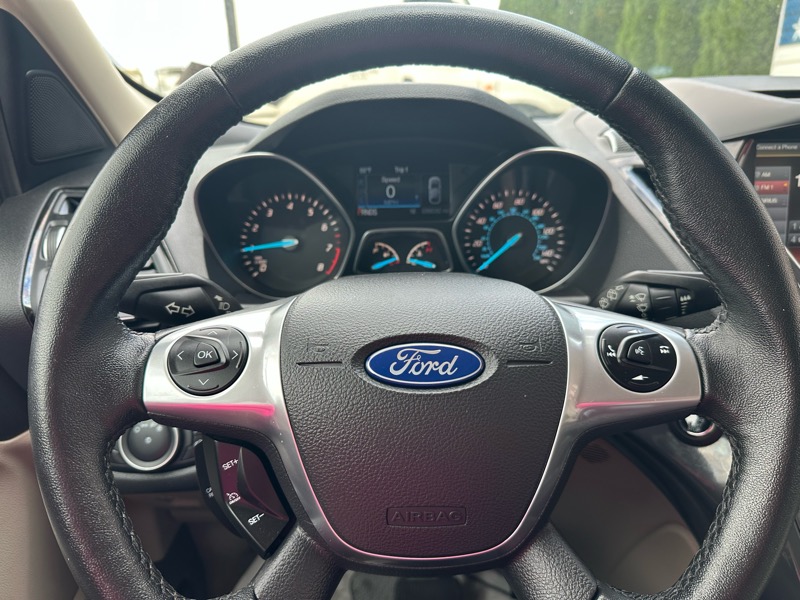 Ford Escape Titanium 4WD 2015 Ford Escape Titanium 4WD 2015