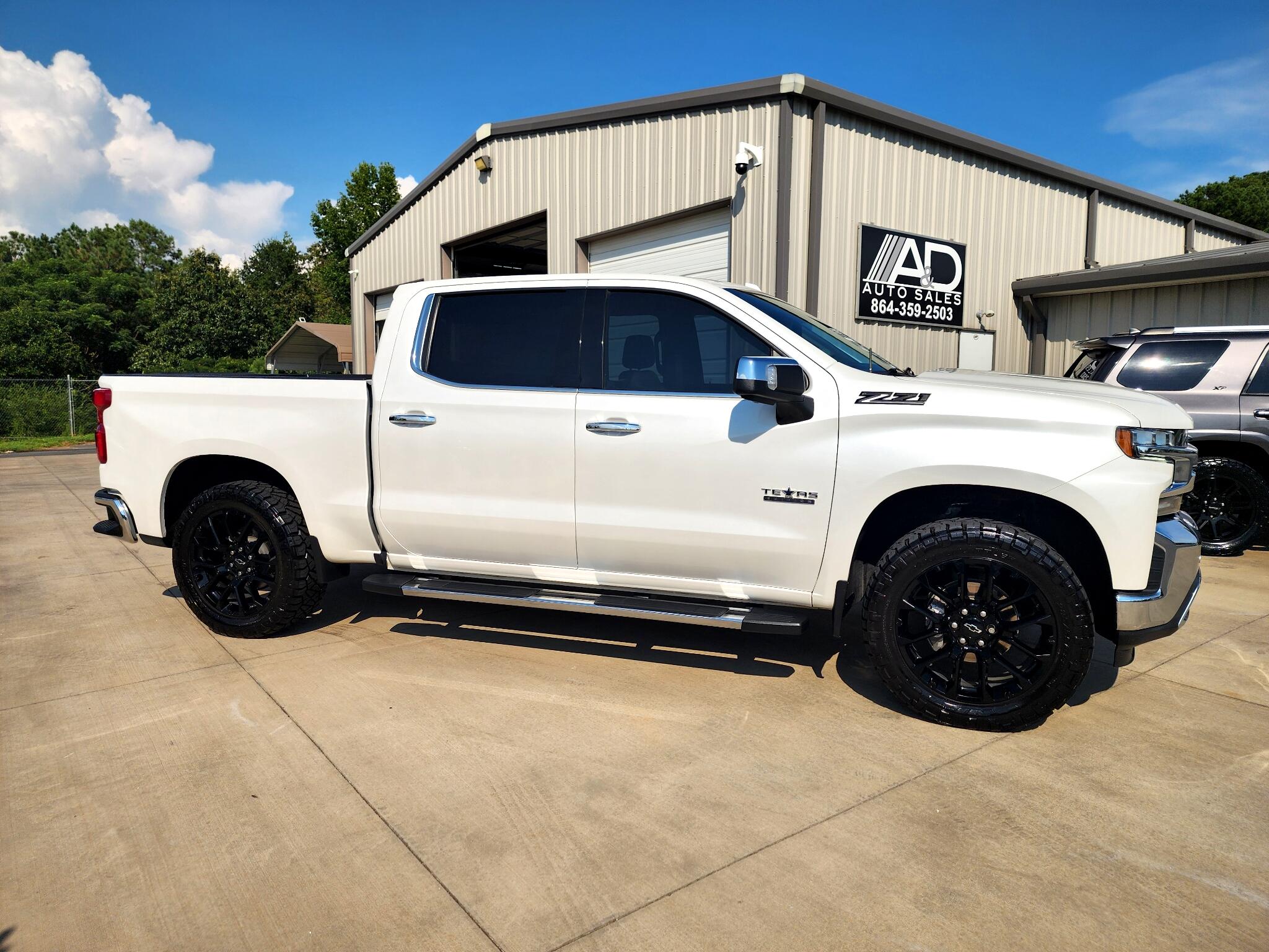 2022 Chevrolet Silverado 1500 LTZ photo 2