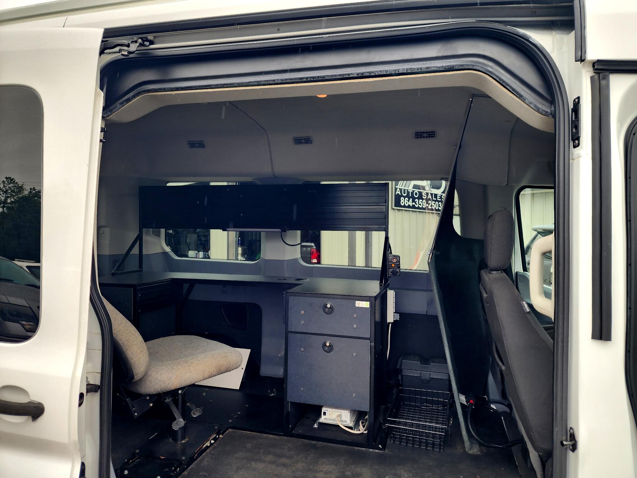 2018 Ford Transit Passenger XLT photo 10