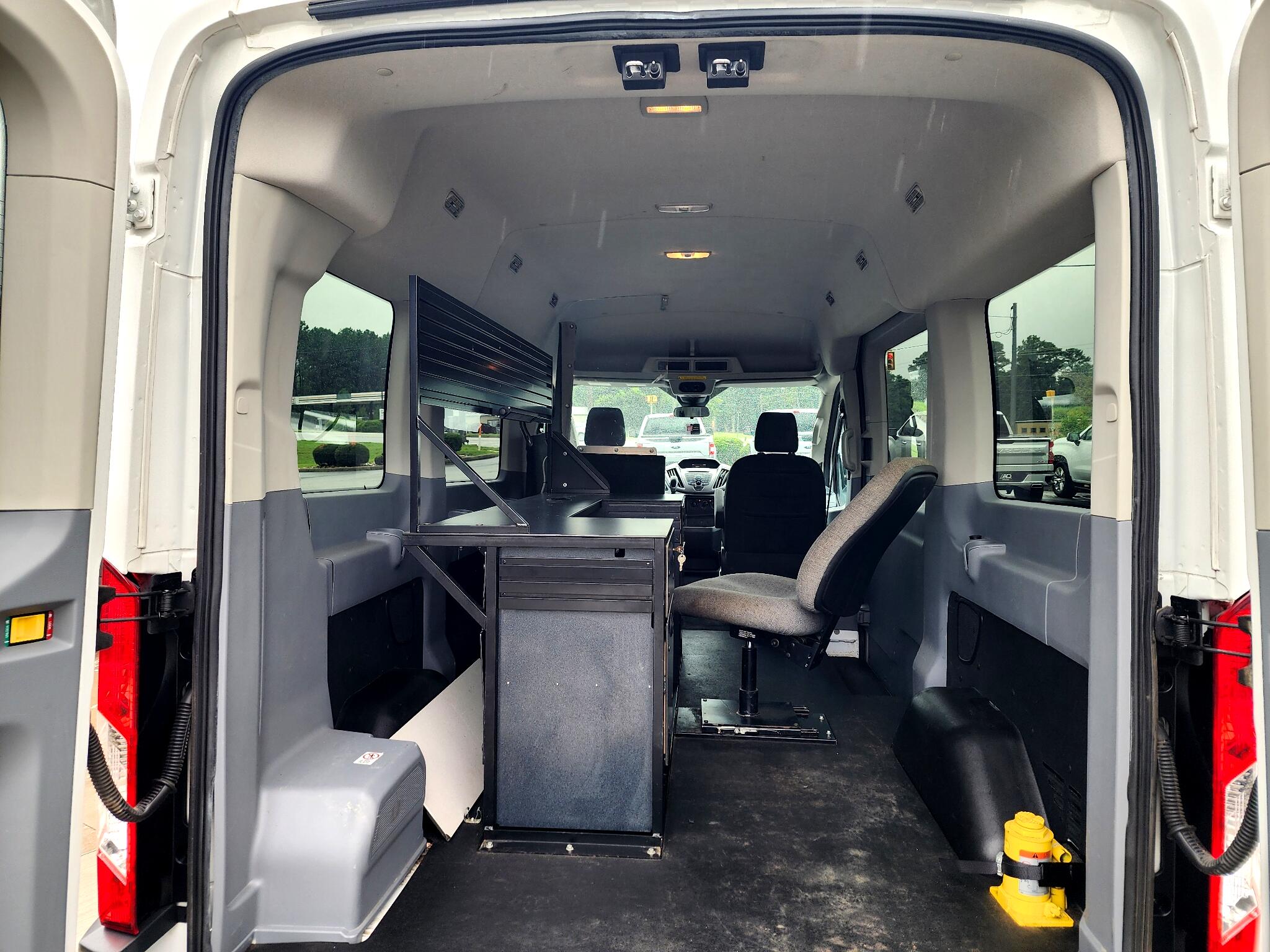 2018 Ford Transit Passenger XLT photo 14