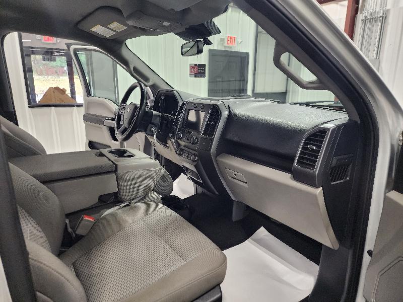 2019 Ford F-150 XLT photo 12
