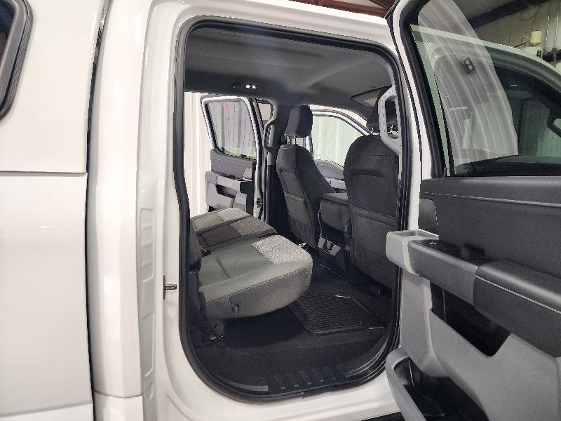 2023 Ford F-150 XLT photo 16