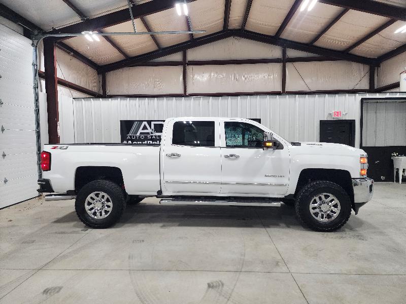 Chevrolet Silverado 2500HD 4WD Crew Cab 153.7" LTZ 2019 Chevrolet Silverado 2500HD 4WD Crew Cab 153.7" LTZ 2019