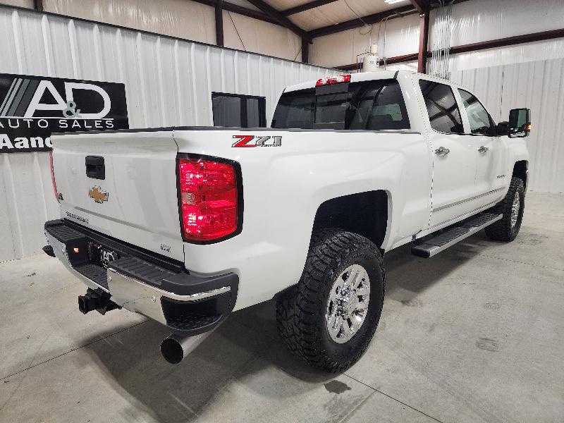 Chevrolet Silverado 2500HD 4WD Crew Cab 153.7" LTZ 2019 Chevrolet Silverado 2500HD 4WD Crew Cab 153.7" LTZ 2019