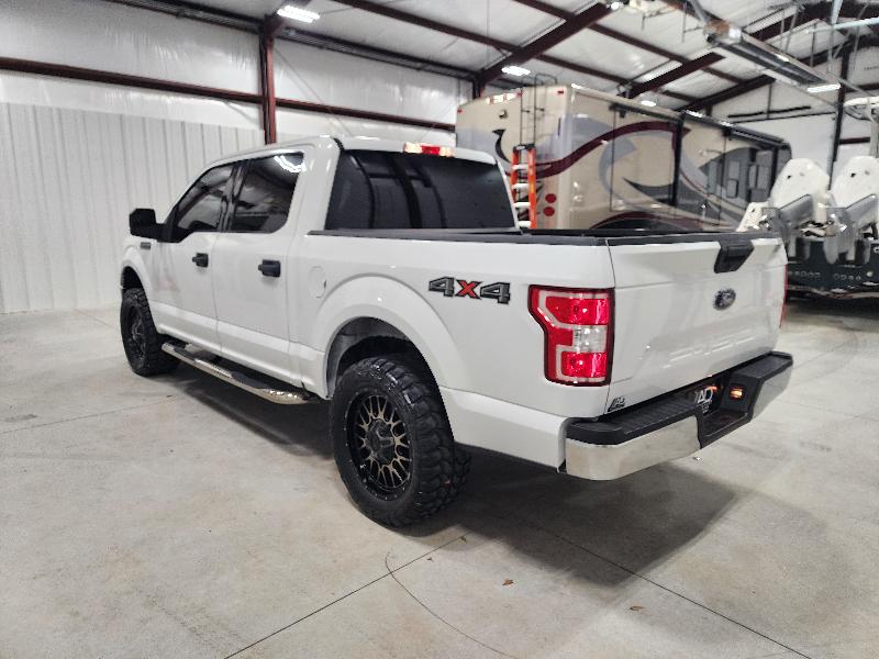 Ford F-150 4WD SuperCrew 145" XLT 2018
