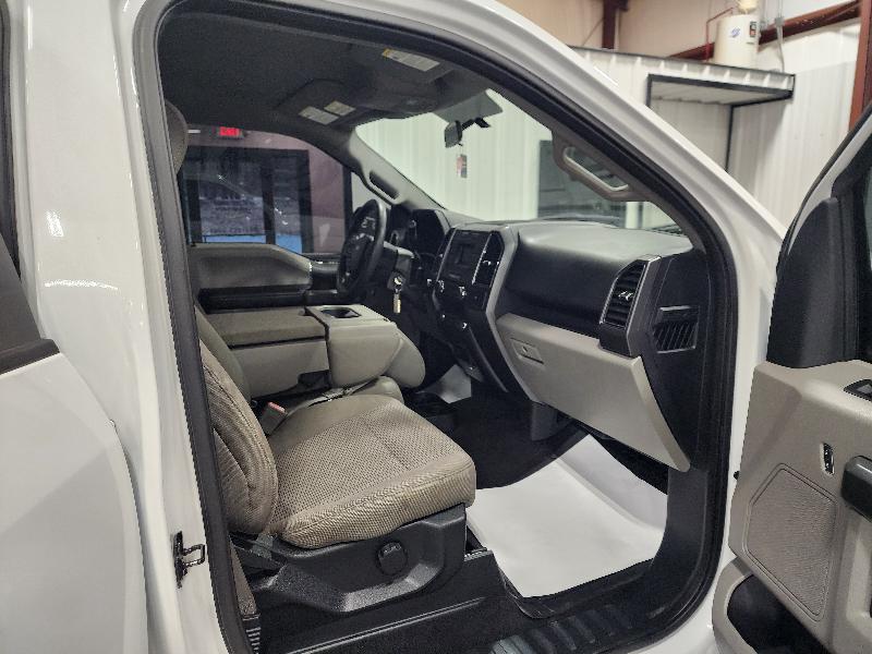 Ford F-150 4WD SuperCrew 145" XLT 2018