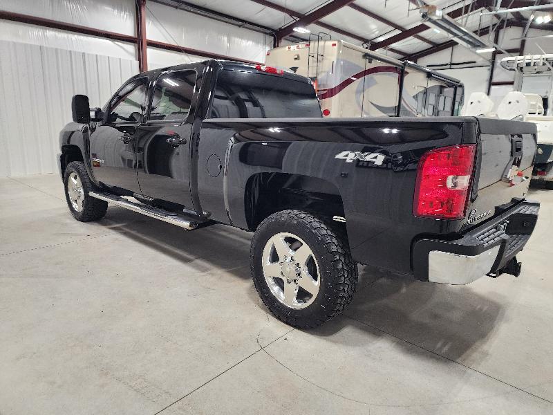Chevrolet Silverado 2500HD 4WD Crew Cab 153.7" LTZ 2011