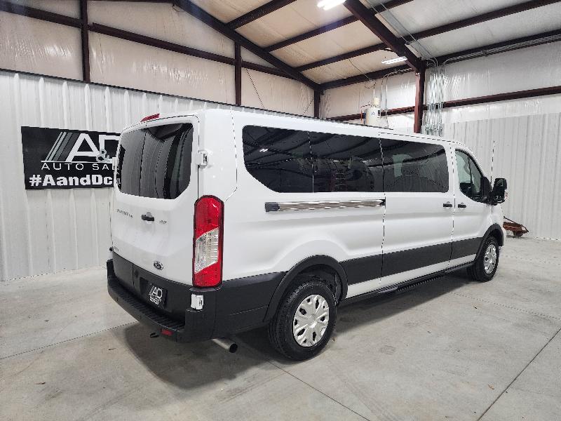 Ford Transit Passenger Wagon T-350 148" Low Roof XLT RWD 2023