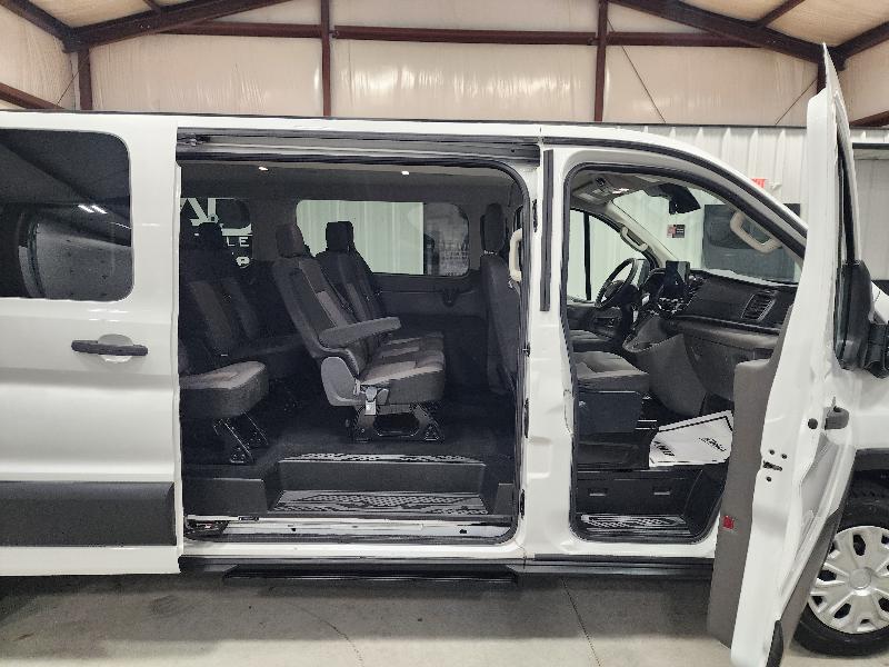 Ford Transit Passenger Wagon T-350 148" Low Roof XLT RWD 2023
