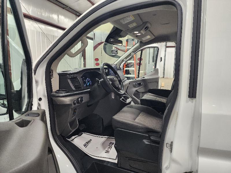 Ford Transit Passenger Wagon T-350 148" Low Roof XLT RWD 2023