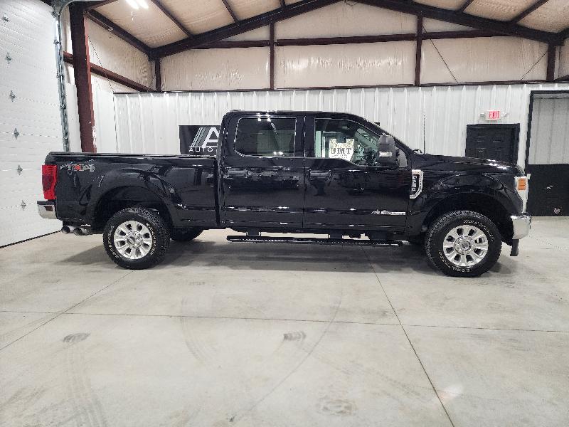 Ford Super Duty F-250 SRW XLT 4WD Crew Cab 6.75' Box 2022