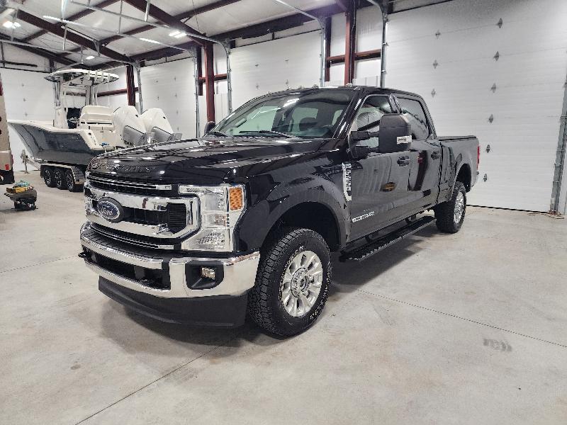 Ford Super Duty F-250 SRW XLT 4WD Crew Cab 6.75' Box 2022