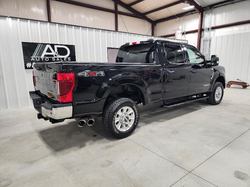 Ford Super Duty F-250 SRW XLT 4WD Crew Cab 6.75' Box 2022
