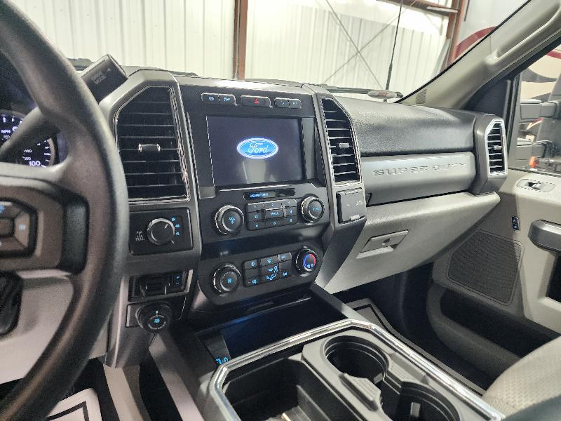 Ford Super Duty F-250 SRW XLT 4WD Crew Cab 6.75' Box 2022