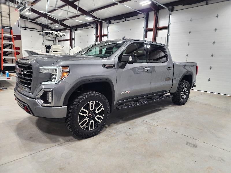 GMC Sierra 1500 4WD Crew Cab 147" AT4 2019