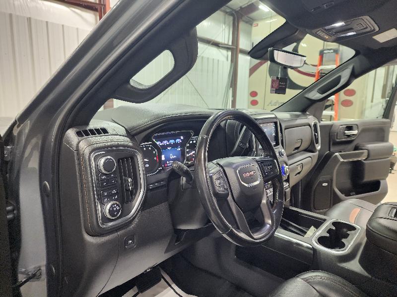 GMC Sierra 1500 4WD Crew Cab 147" AT4 2019